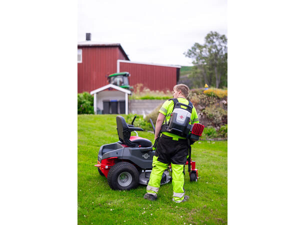 Cramer 82ZT107 82V Plentraktor Demokjørt Zero Turn Plentraktor 107cm 