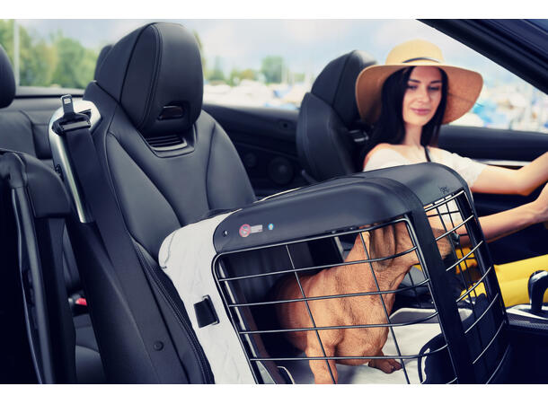 4Pets Caree Black 46,5x47,2x57 cm Design og trygghet for hund og katt 