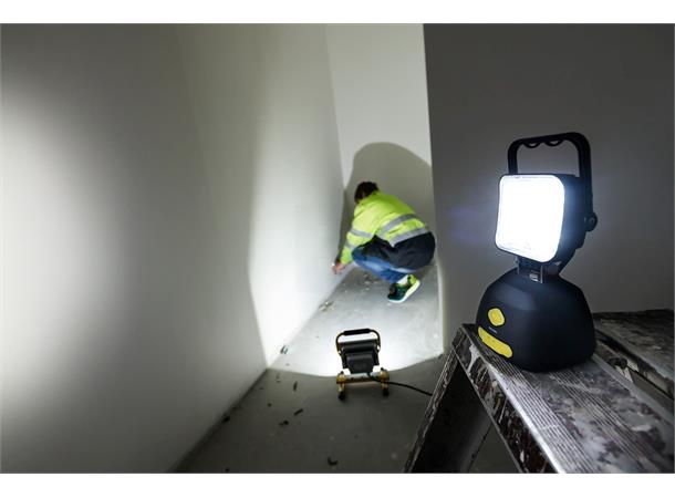 Lumen Workforce B15 LED arbeidslys Mobilt arbeidslys med magnetfeste