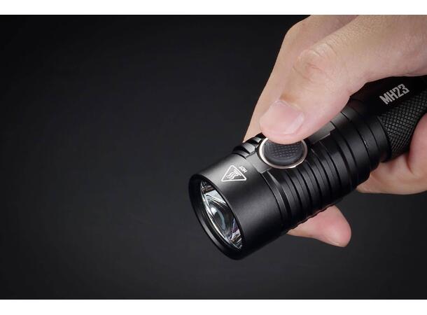 Nitecore MH23 LED lommelykt Liten og kraftig led lommelykt - lading! 