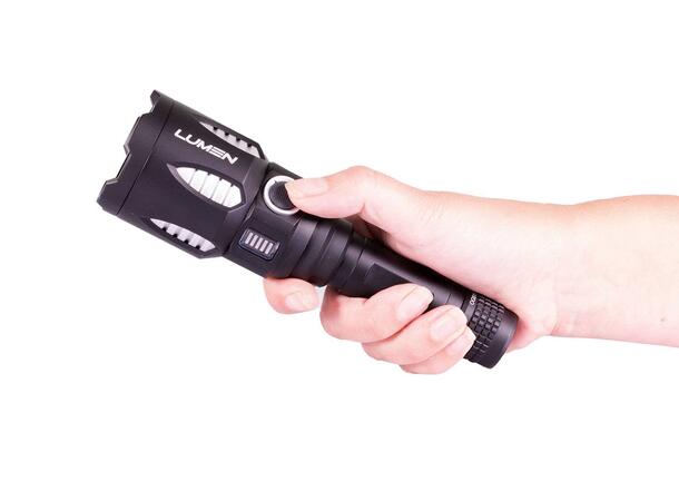 Lumen Discovery L3000 LED lommelykt Kraftig LED lommelykt - 282m kastelengde 