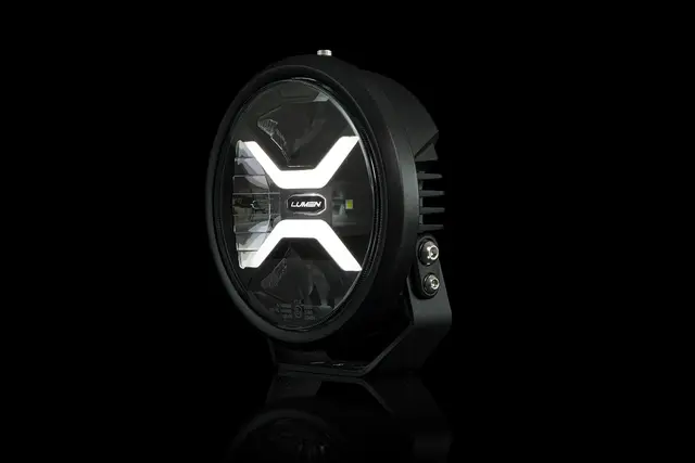 Lumen Cyclops CX7 LED fjernlys Kraftig med posisjonslys i oransje/hvit 