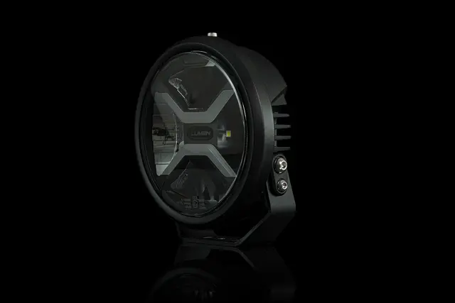 Lumen Cyclops CX7 LED fjernlys Kraftig med posisjonslys i oransje/hvit 