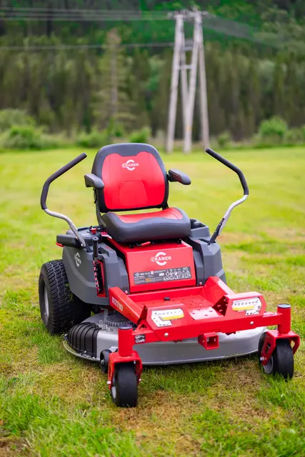 Cramer 82ZT107 82V Plentraktor Demokjørt Zero Turn Plentraktor 107cm 
