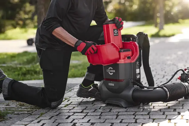 Cramer 82B1300 82V backpack løvblåser Profesjonell Inkl Batt/lader 