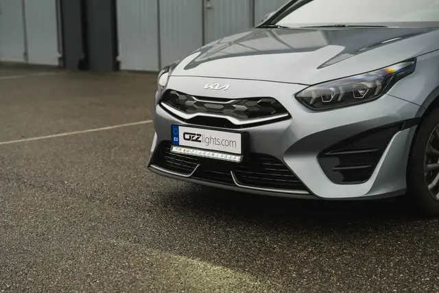 OZZ LP1 Fjernlys LED-bar m/skiltholder Sort 