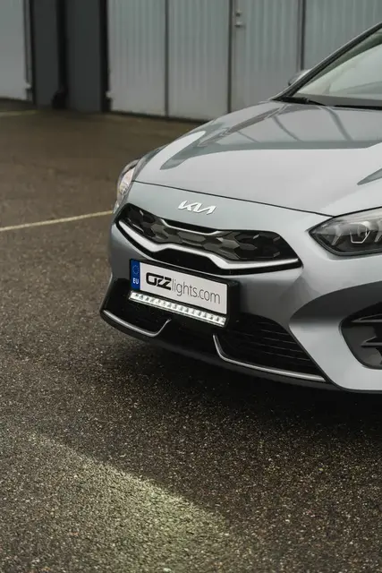 OZZ LP1 Fjernlys LED-bar m/skiltholder Sort 