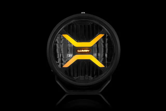 Lumen Cyclops CX7 trippel fjernlyspakke Kraftig med posisjonslys i oransje/hvitt 