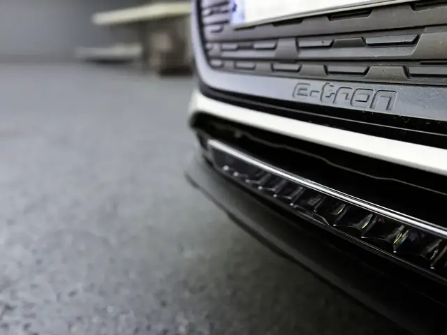 OZZ XB1 20" fjernlys kurvet 533mm Uten posisjonslys, sort hus 