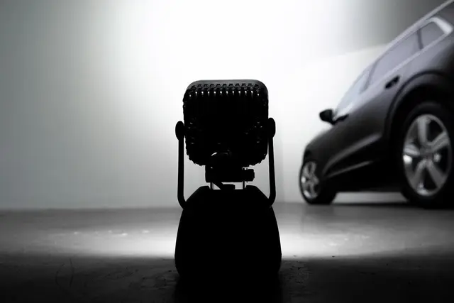 Lumen Workforce B15 LED arbeidslys Mobilt arbeidslys med magnetfeste 