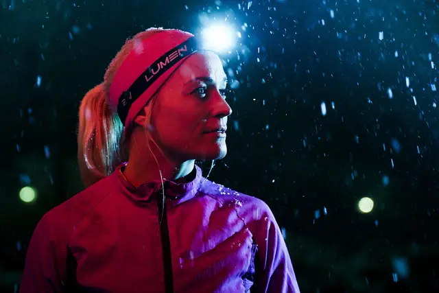 Lumen Discovery H50 LED hodelykt Knallgod og funksjonell hodelykt 