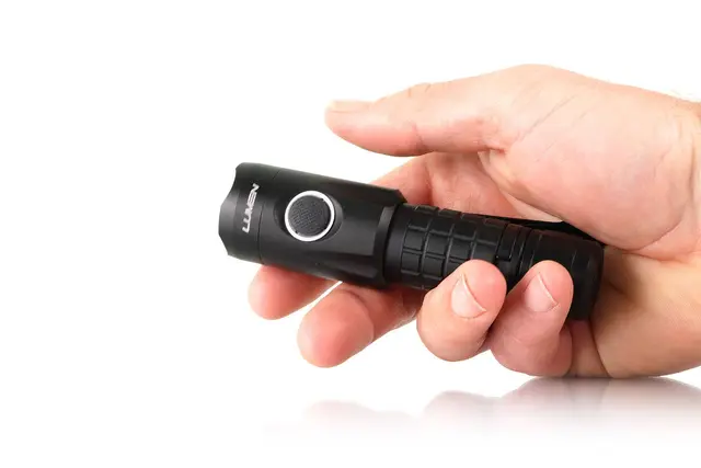 Lumen Discovery L90 LED Lommelykt 