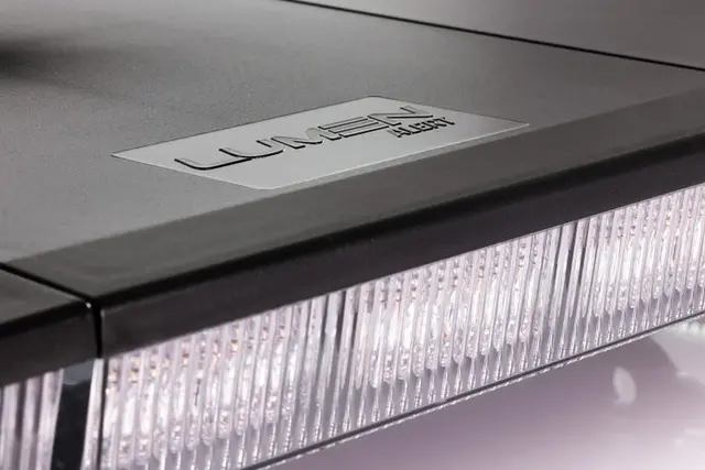 Lumen Alert 142cm LED varsellysbjelke LED varsellys med høy effekt og 360° 