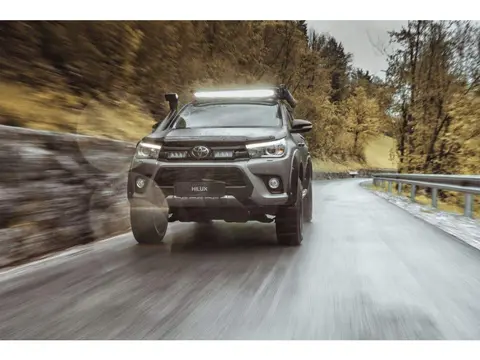 Lazer grillbrakett Toyota Hilux (2017+)(Triple-R)