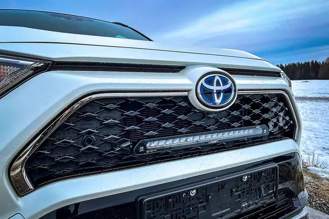 Lazer Rav4 Hybrid 2019+ (Linear 18). Innfelt og skjult 