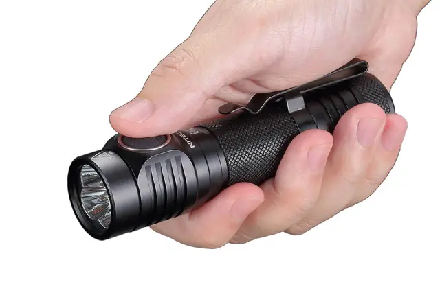 Nitecore E4K LED lommelykt Kraftig liten LED lommelykt - 4400 lumen 