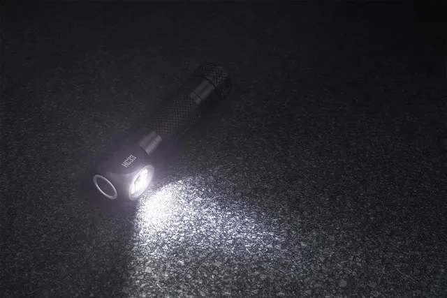 Nitecore HC33 LED hodelykt Med batteri og lader 
