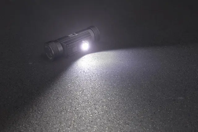 Nitecore HC60 LED hodelykt Kraftig bestselger med USB-lading! 
