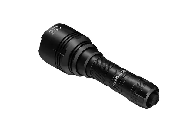 Nitecore P30 LED lommelykt Kraftig LED lommelykt med 618m 