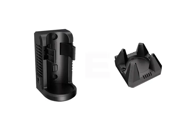 Nitecore R40 LED lommelykt Liten og kraftig led lommelykt - lading! 