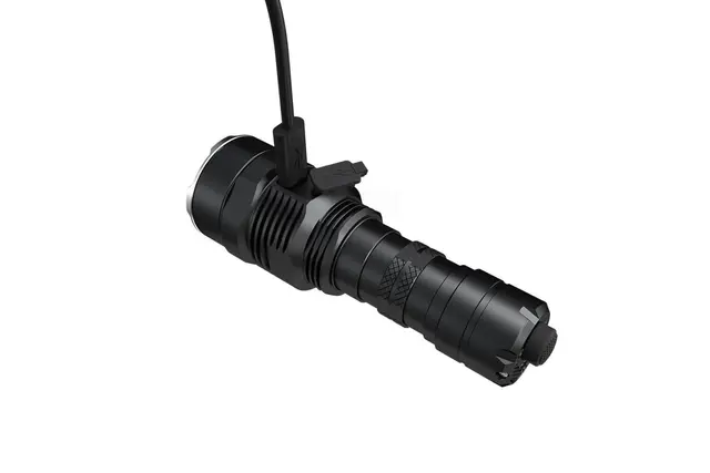 Nitecore TM9K LED lommelykt Kraftig liten LED lommelykt - 9500 lumen 