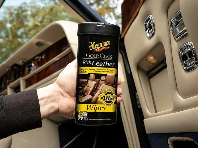 Meguiars Gold Class Skinn Wipes Skinn wipes for interiøret. 