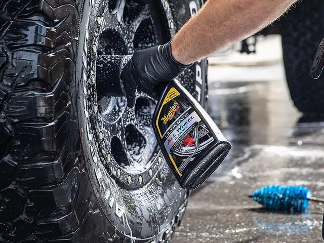 Meguiars Ultimate Wheel Cleaner Syrefri felgrens, 709ml 