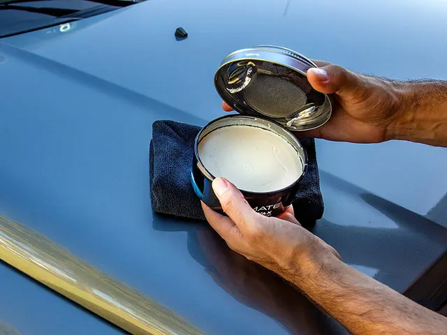 Meguiars Ultimate Paste Wax Syntetisk lakkforsegling, innhold: 414ml 