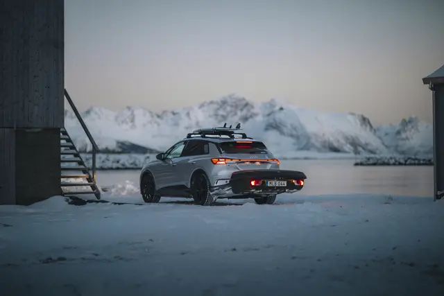 Thule Arcos Box M Medium bagasjeboks med hardt skall 