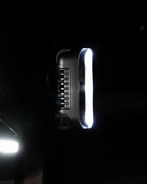 OZZ SQR 7" fjernlys 178mm Med park- og varsellys, hvitt hus 