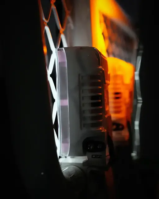 OZZ SQR 7" fjernlys 178mm Med park- og varsellys, hvitt hus 