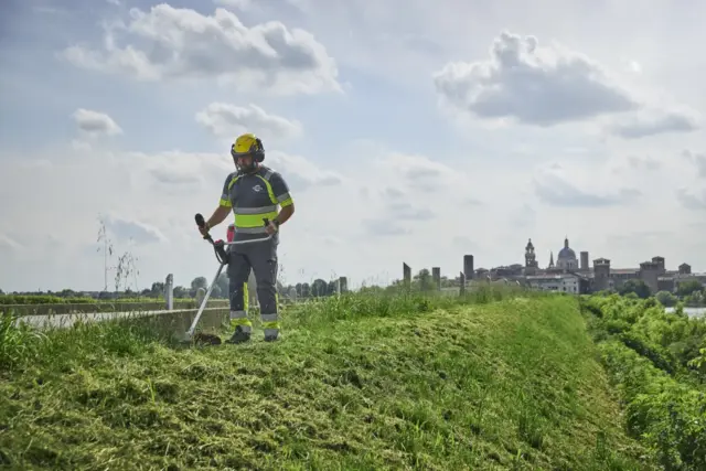 Cramer Optimus TB20H gresstrimmer Råsterk batteridrevet ryddesag og gresst 
