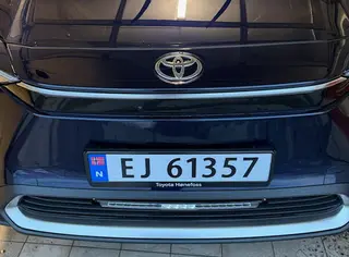 Lazer Grillkit med Glide 18 Elite Toyota BZ4X - Komplett pakke