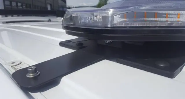 Fix-point braketter varselbjelke Sort Universal 