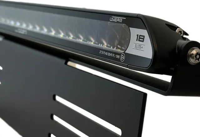 Lazer® Linear 18 Elite+ CanM8 canbus CANM8 CANBUS | Lyspakke Krybbefeste. 
