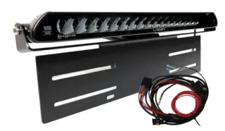 Lazer&#174; Lyspakke med Linear 18 ELITE Universal. Med skiltplate sidemount.