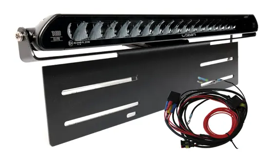 Lazer® Lyspakke med Linear 18 ELITE Universal. Med skiltplate sidemount. 