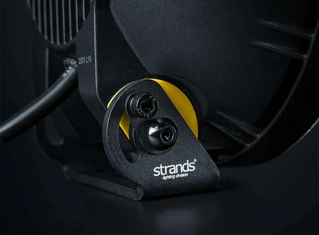 Strands Ize Led OG 9" med parklys. 180W. 12000Lm 