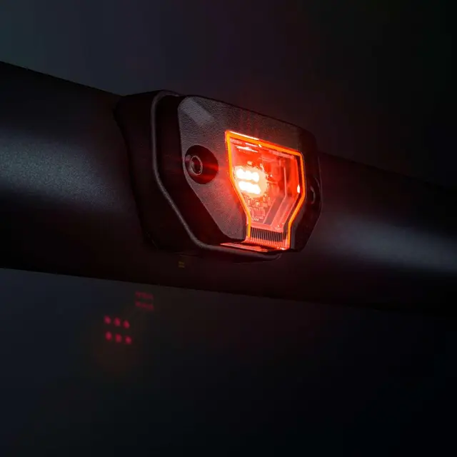 Strands Unity Rock Light Rød 