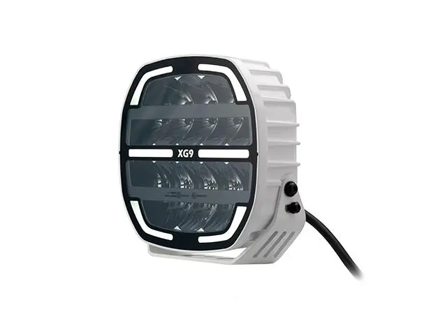 XG9 LED Driving Light White Multicolor Parklys Hvit, Gul og Grønn. 